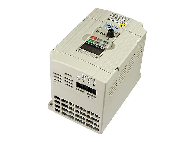 8000S通用變頻器，變頻調(diào)速器，變頻器廠家，電機變頻器，三相變頻器